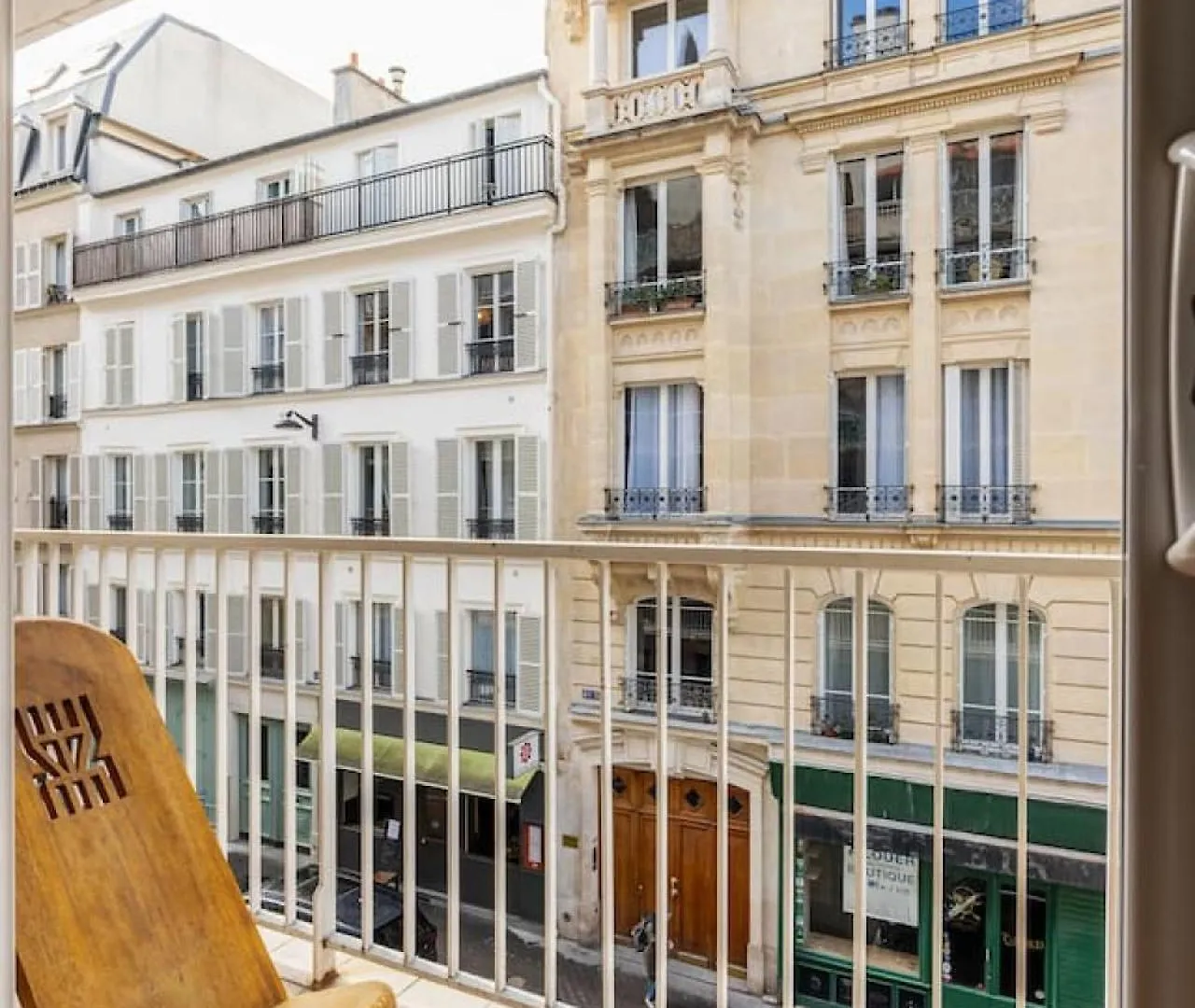 Private Bedroom 1 Near Eiffel Tower, Saint Germain パリ 0*,  フランス